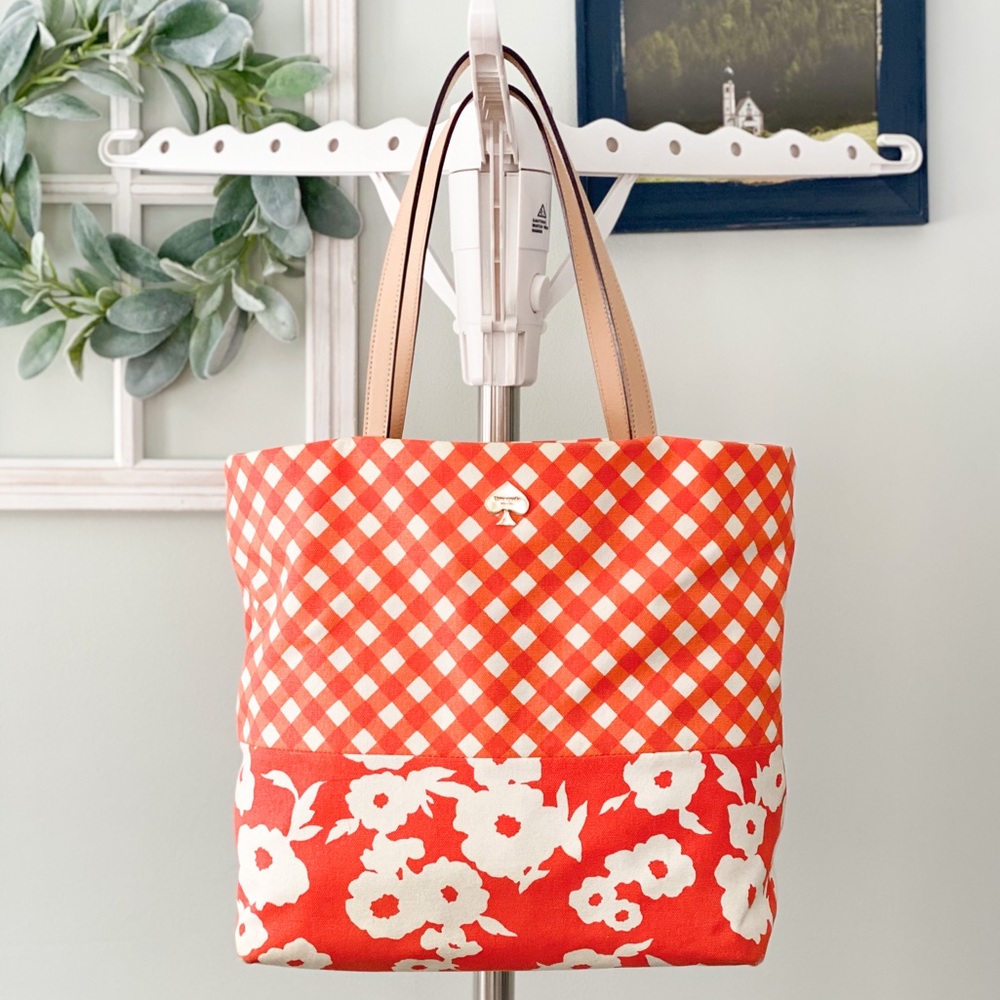 Kate Spade Day Tripper Canvas Valencia Shopper tote & Wallet